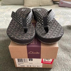 Clarks black sandals